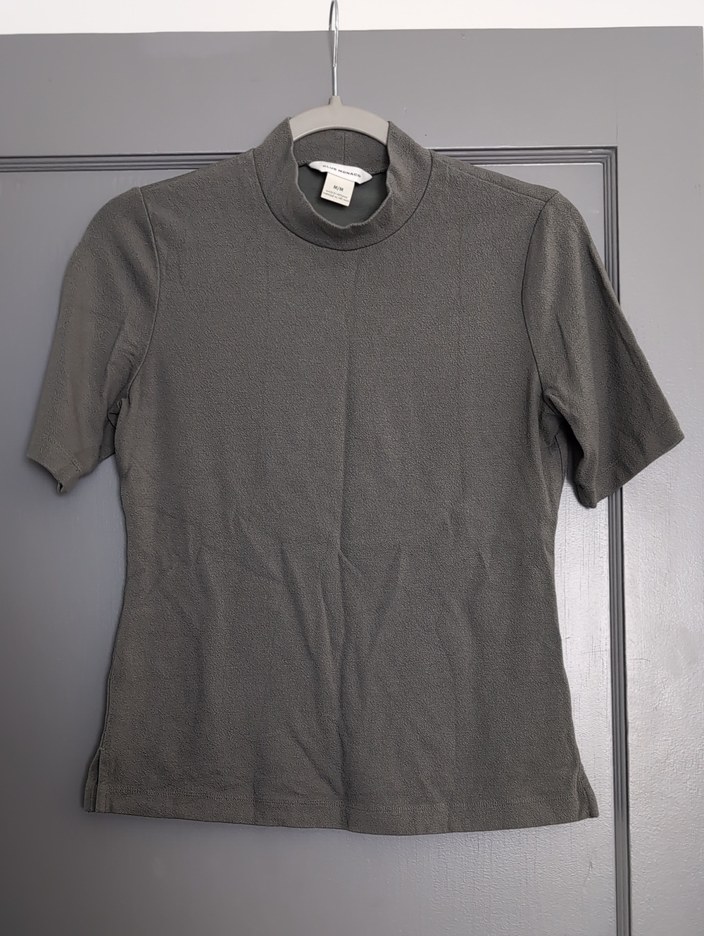 Club Monaco Short Sleeve Mock Neck Top in Olive